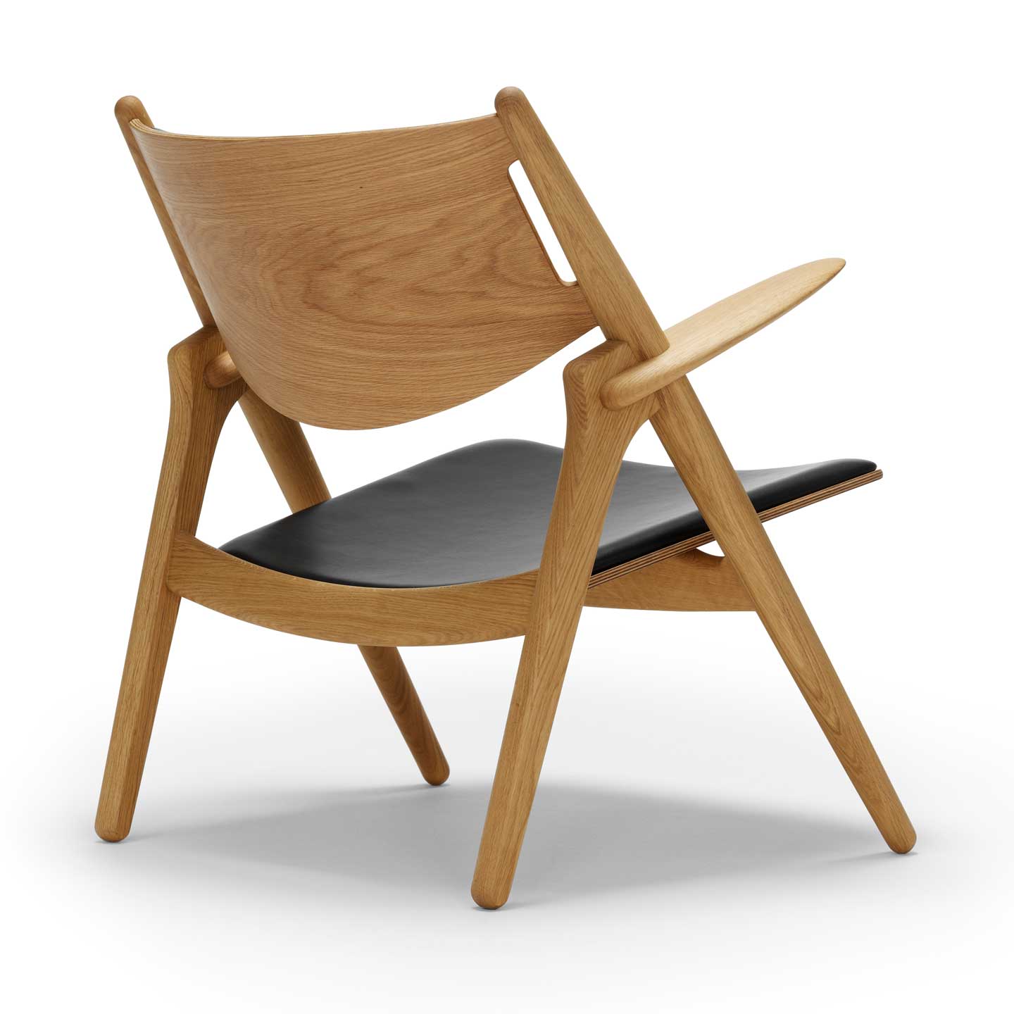 CH28 Chair | Black Loke Leather on Oak Veneer Seat and Back
