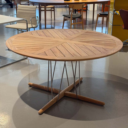 Ex Display EO22 Outdoor Dining Table | Teak Top