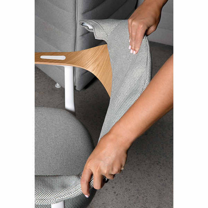 Mynt Chair Plywood | Oak Shell Blasted Aluminium Frame