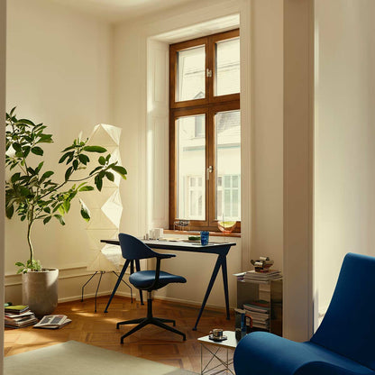 Mynt Chair Plywood | Oak Shell Blasted Aluminium Frame