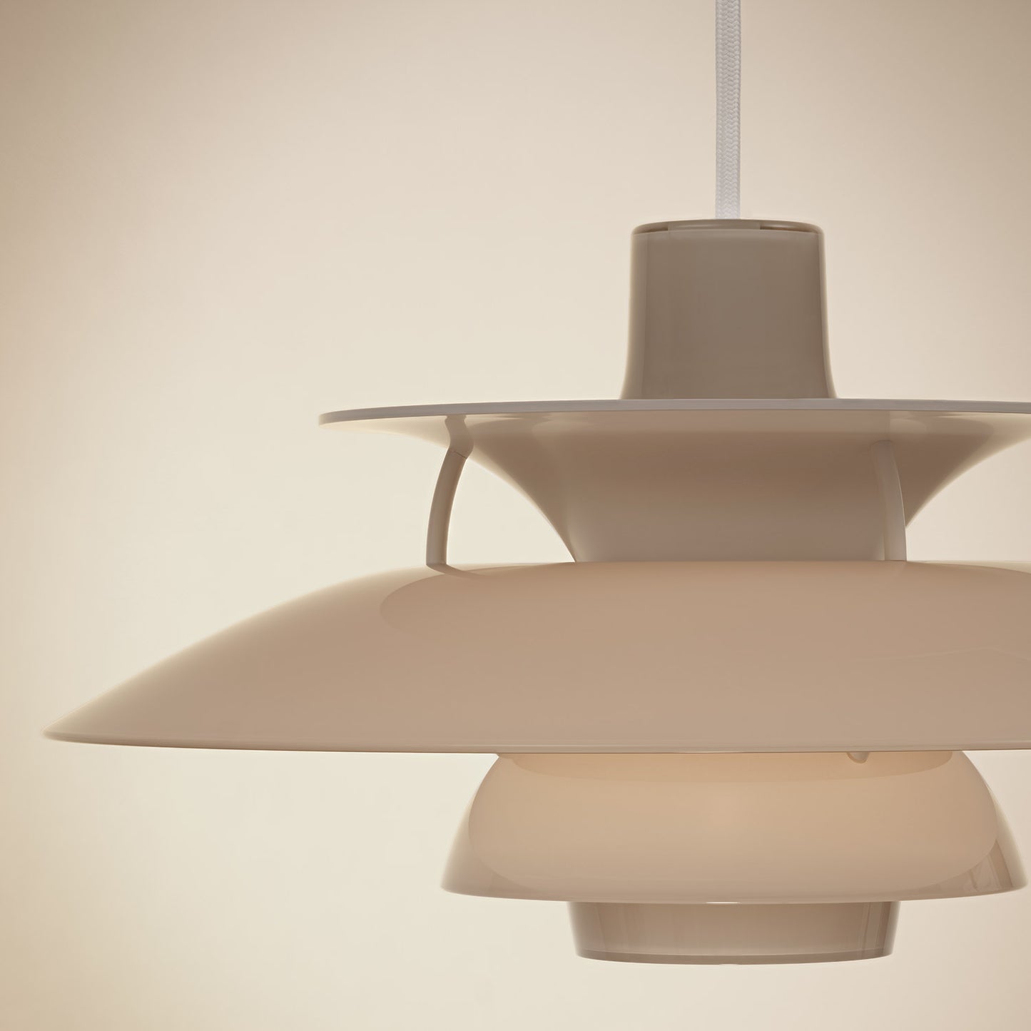 PH 5 320 Opal Pendant Lamp | Beige