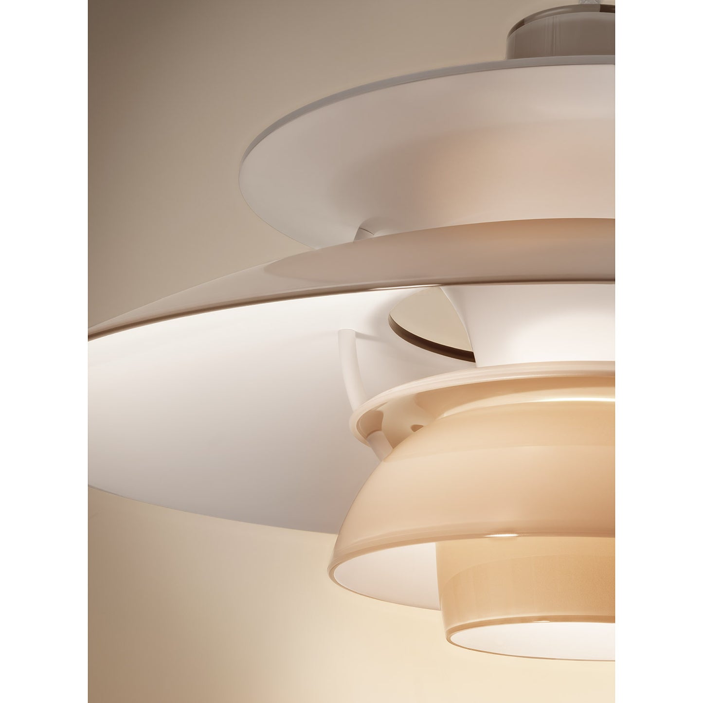PH 5 320 Opal Pendant Lamp | Beige