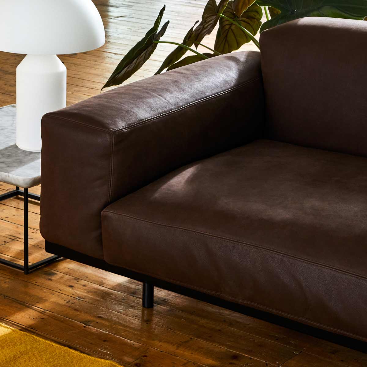 Naviglio Sofa 246cm | Chocolate Ambra 11 Leather