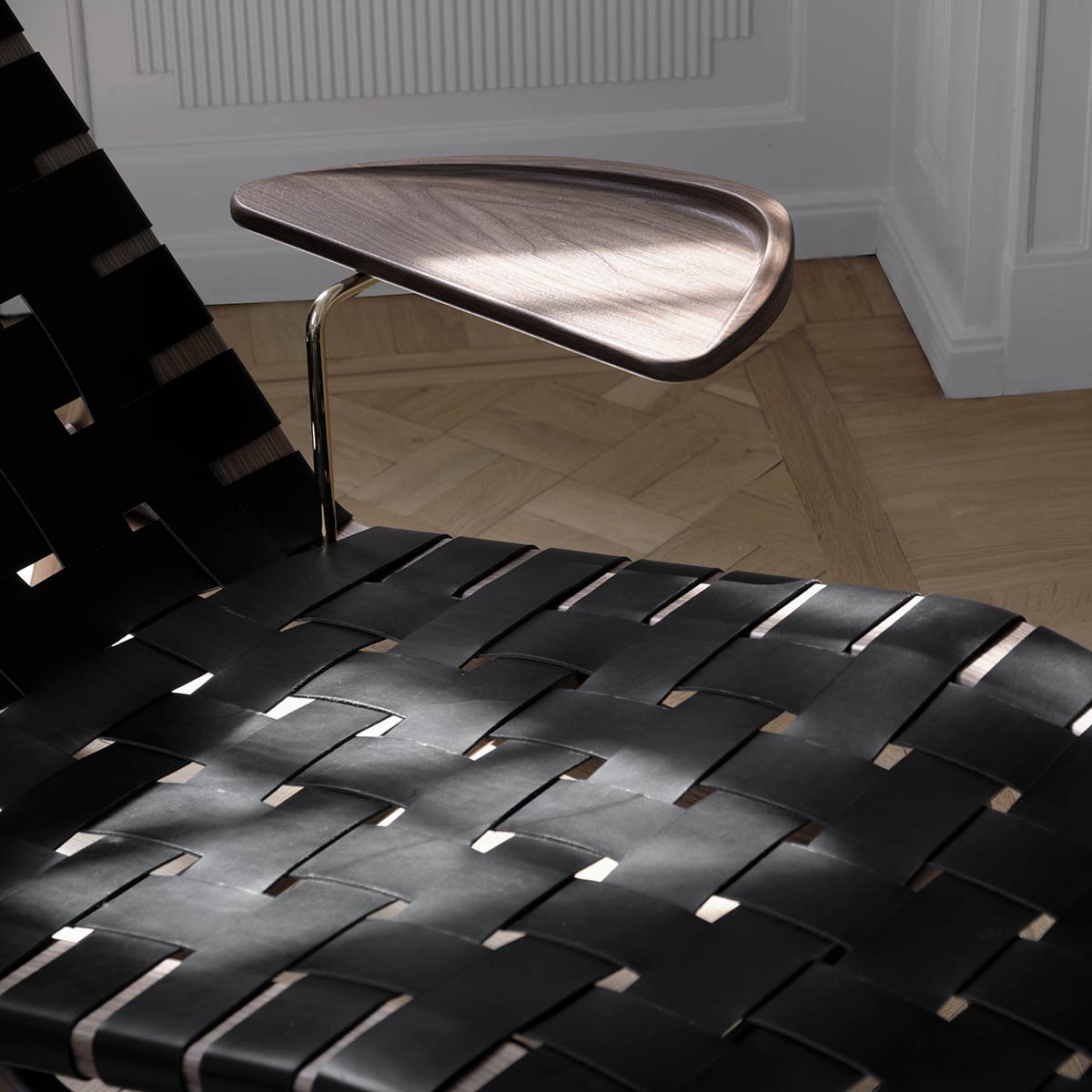 Sibast AV Egoist Chaise Longue | Black Leather