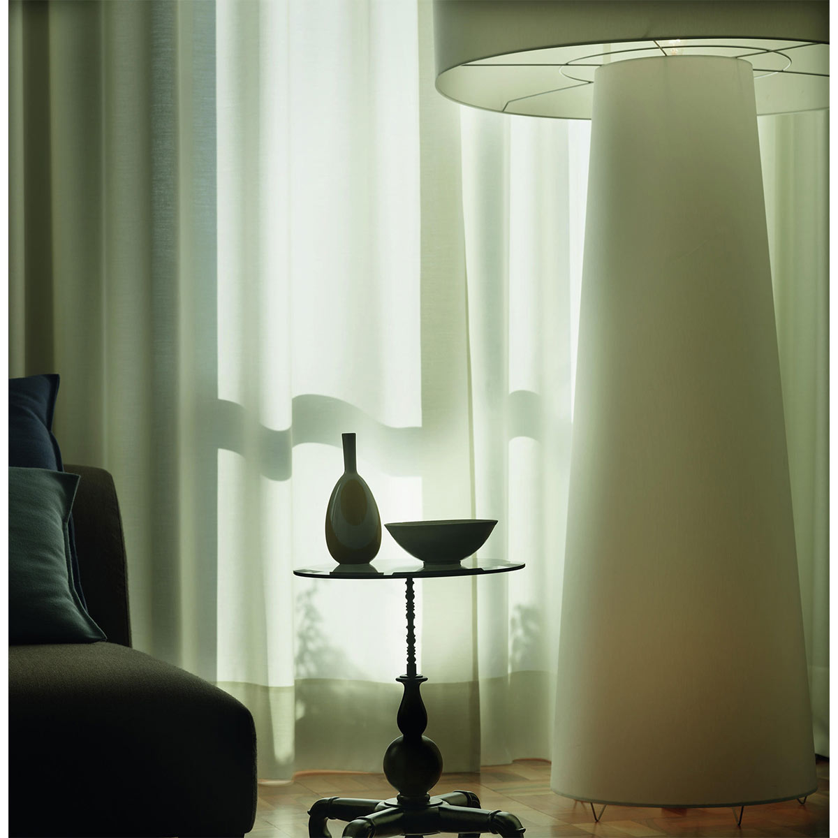 Big Shadow Lamp | White Fabric
