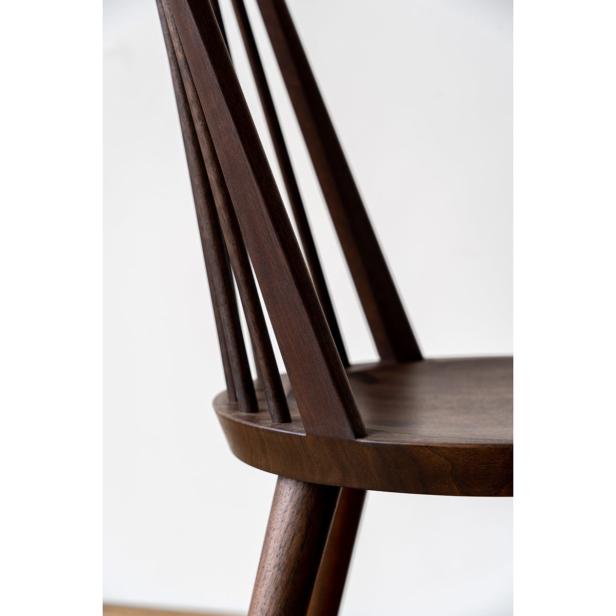 Bo Chair | Solid Walnut