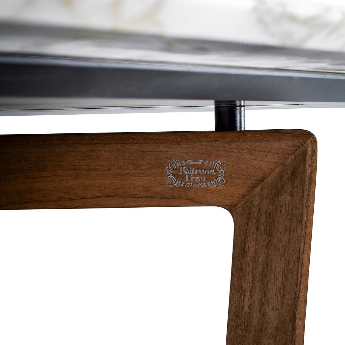 Bolero Ravel Dining Table | Calacatta Semi Brilliant Marble Top