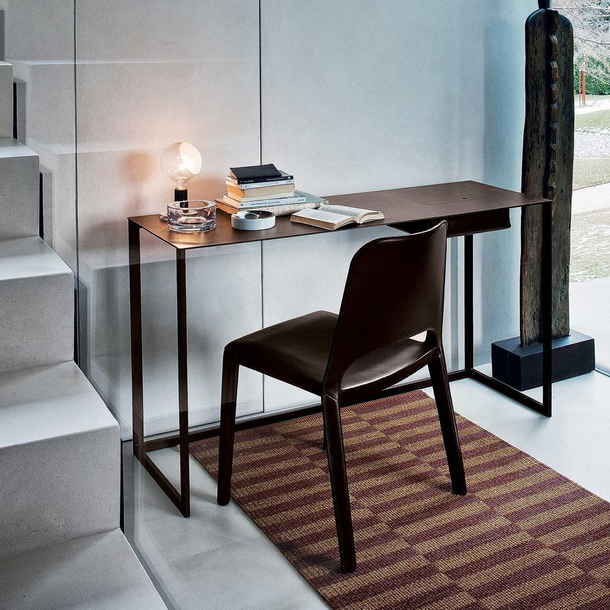 Calamo Desk | Dark Brown Cowhide
