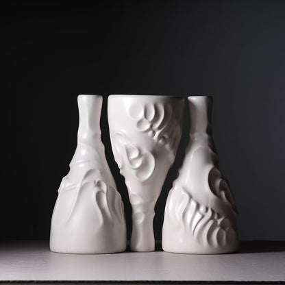 Casa de Familia Bottle | White matte glazed ceramic