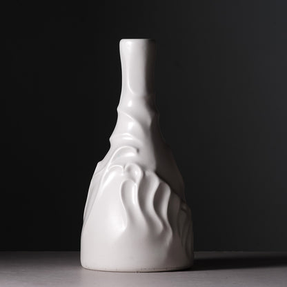 Casa de Familia Bottle | White matte glazed ceramic