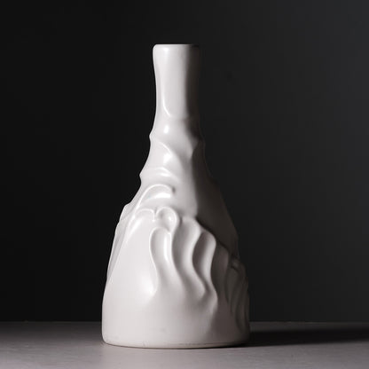 Casa de Familia Bottle | White matte glazed ceramic