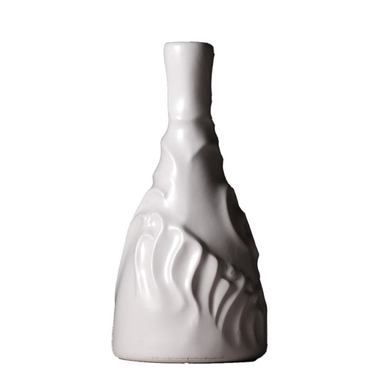 Casa de Familia Bottle | White matte glazed ceramic