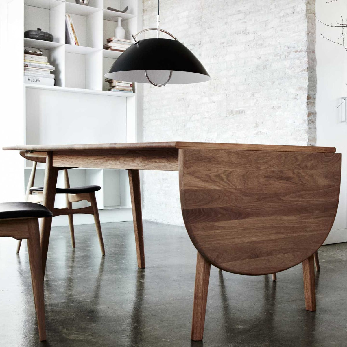 CH006 Extendable Dining Table | Oiled Oak