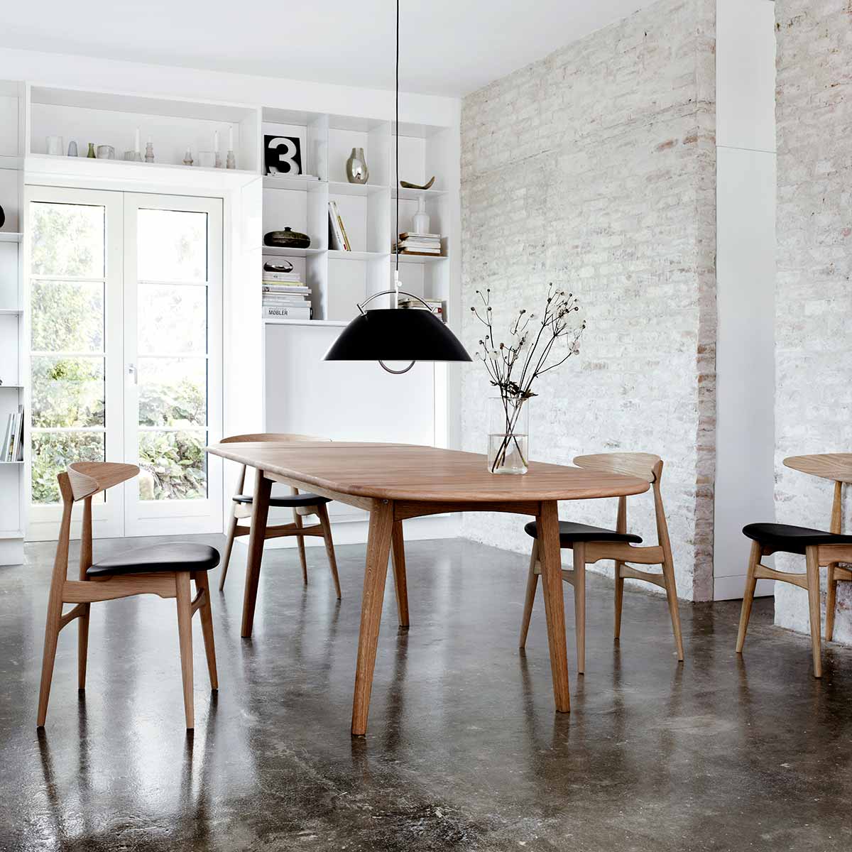 CH006 Extendable Dining Table | Oiled Oak