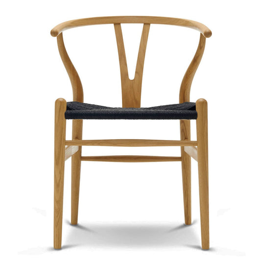 CH24 Wishbone Chair | Oak Frame Clear Lacquer