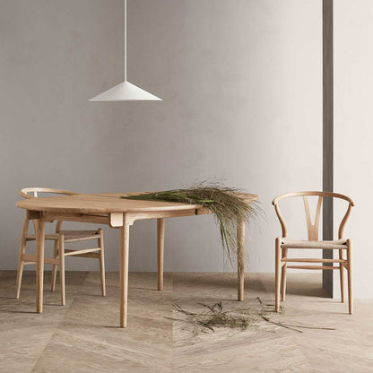 CH338 Extendable Table | Oiled Oak Top and Frame