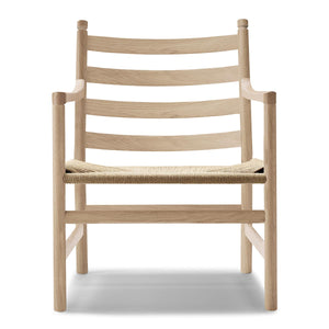 CH44 Lounge Chair | Clear Lacquered Oak Frame