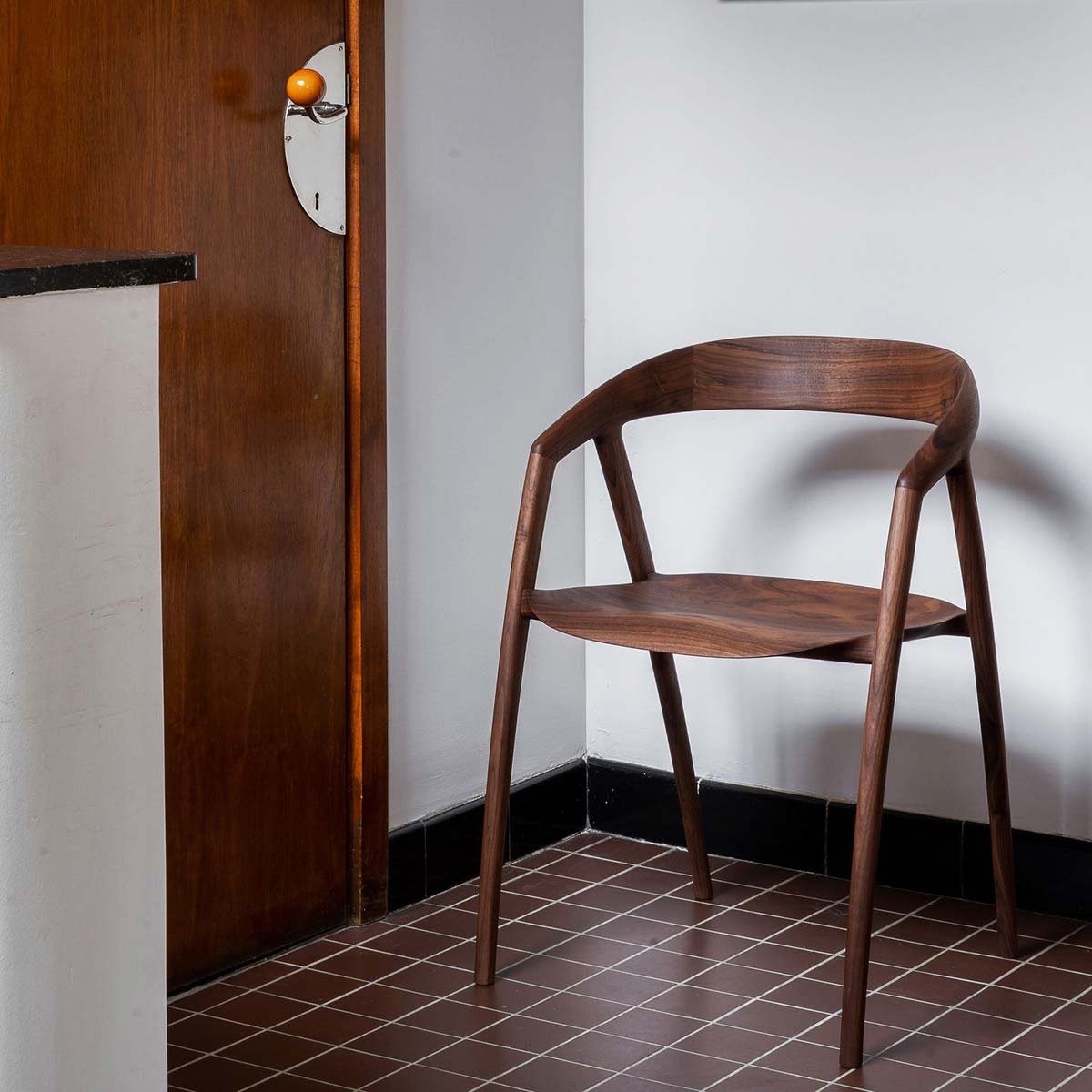 DC09 Dining Chair | Solid Walnut