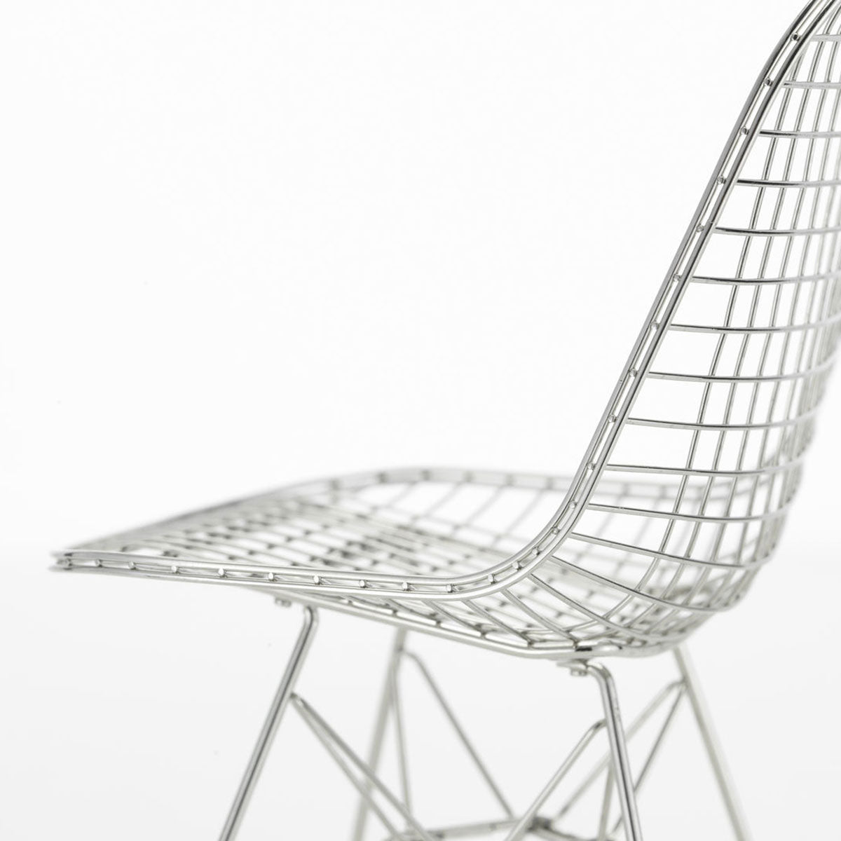 DKR Eames Wire Chair | Chromed Frame with Felt Glides