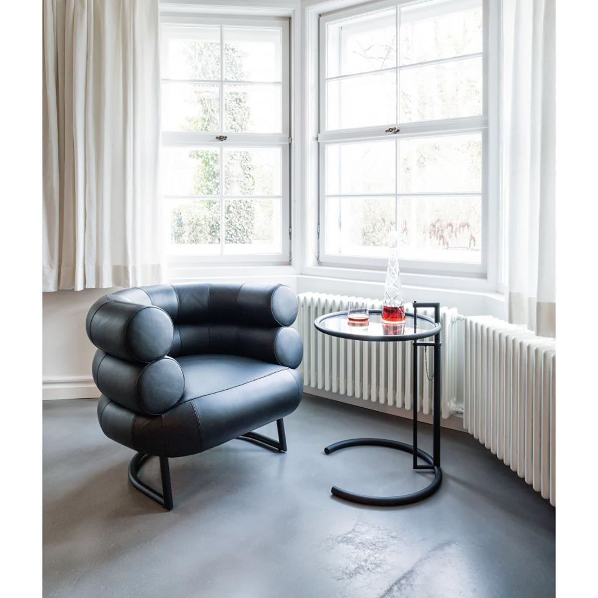 Eileen Gray E1027 Side Table | Matt Black Frame