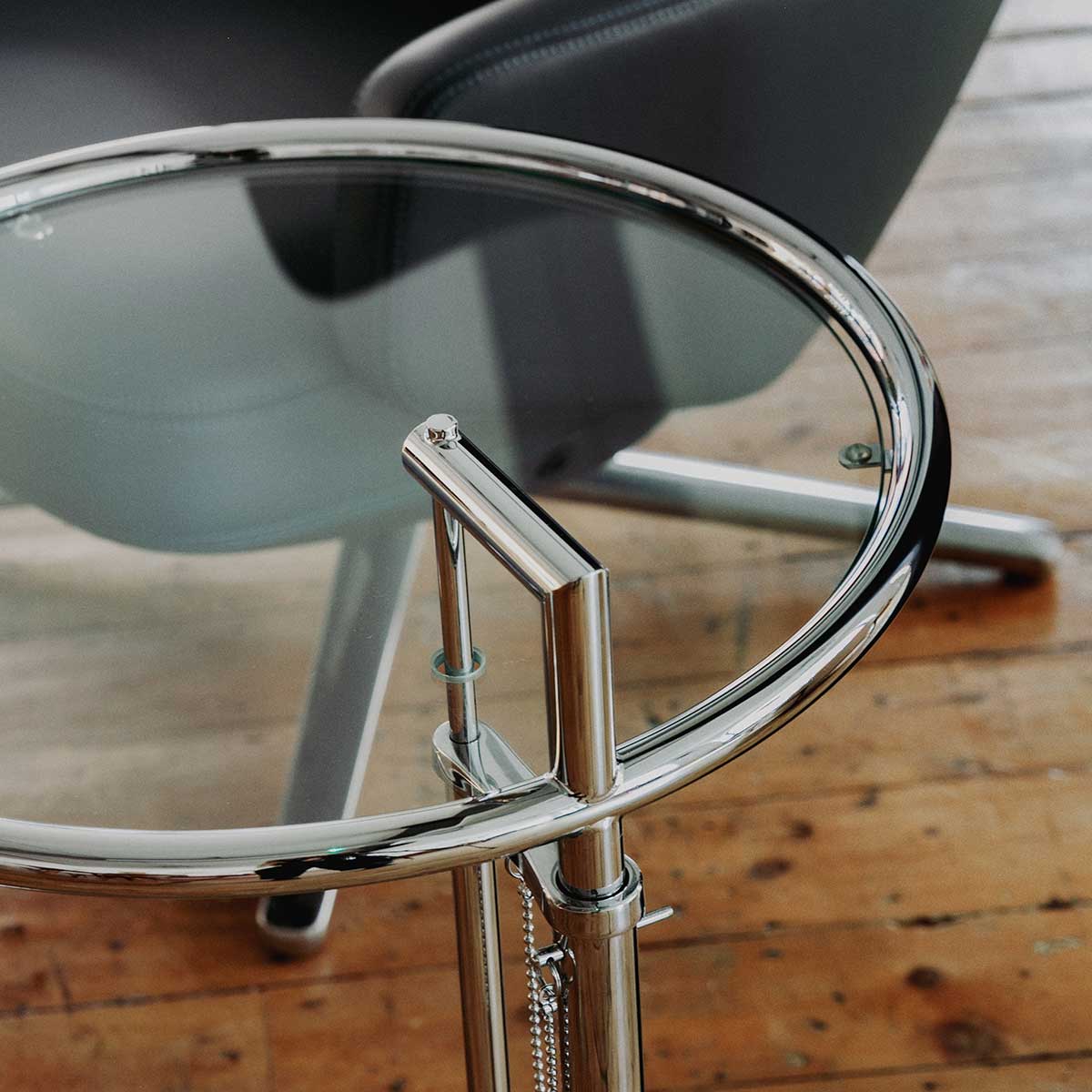 Eileen Gray E1027 Side Table | Chromed Frame