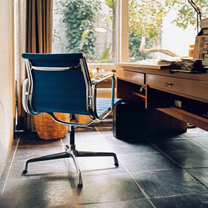Aluminium Group EA 108 Chair | Dark Grey 05 Hopsak Fabric