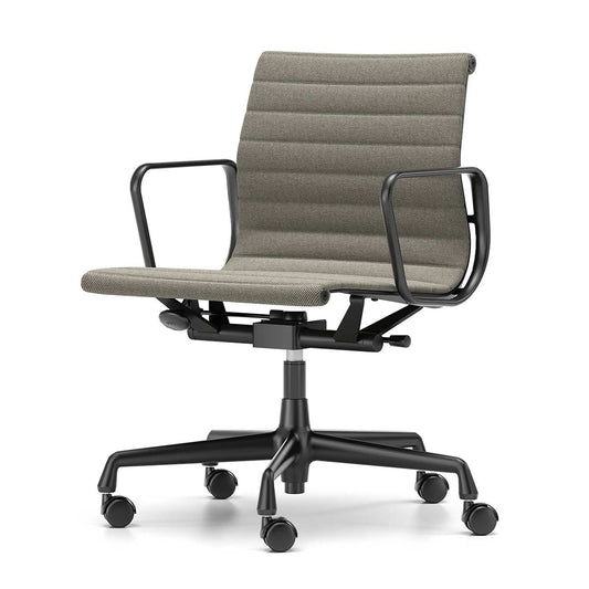 Aluminium Group EA 118 Chair | Sand Leather Seat and Back