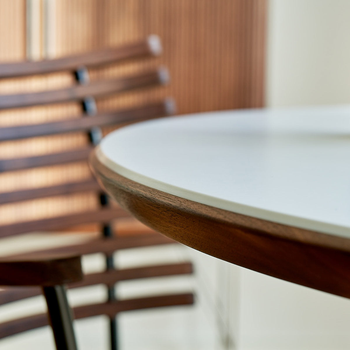 Edge Extending Oval Table GM3900 | White Corian Top Walnut Legs