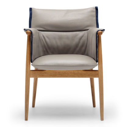 Embrace Armchair E005 | Light Grey Hallingdal 130 Black Edge Strip