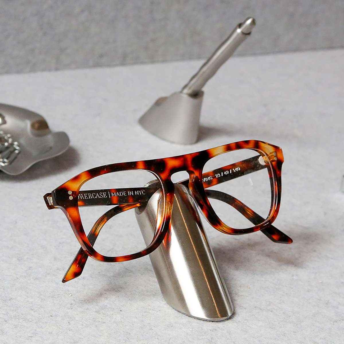 Eyewear Stand | Stainless Steel