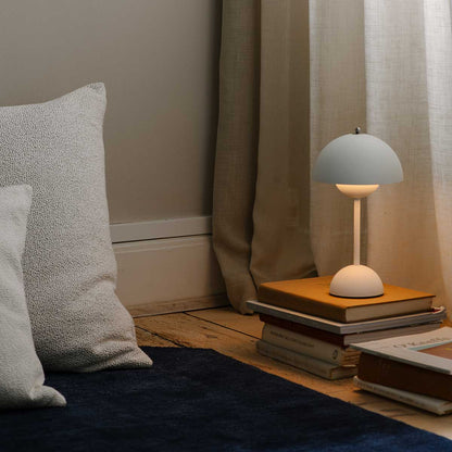 Flowerpot Portable Table Lamp | Matt White