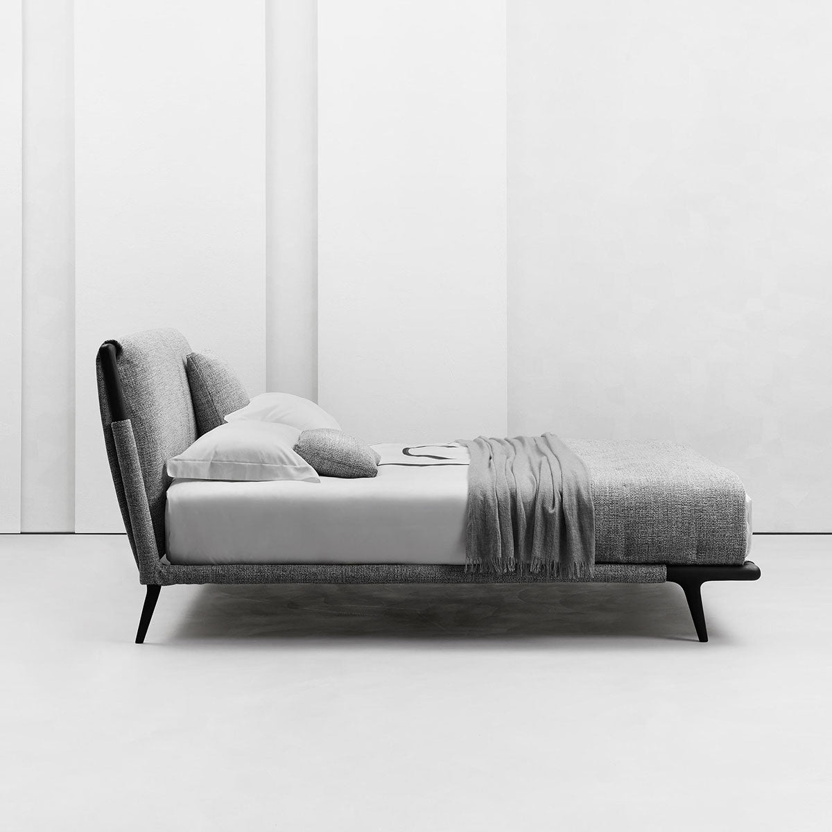 Gaudi Bed 180x200cm | Grey Melange 0801 Walker Fabric