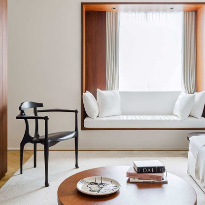 Gaulino Easy Chair | Black Hide Seat