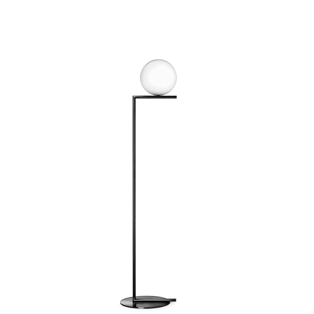 IC F1 Short Floor Lamp | Matt Black