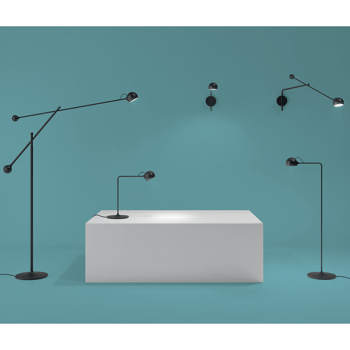 Ixa Floor Lamp | Anthracite