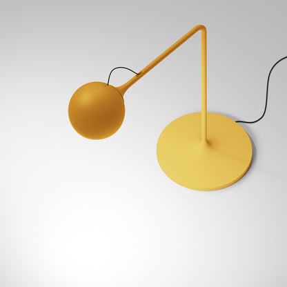 Ixa Table Lamp | Yellow
