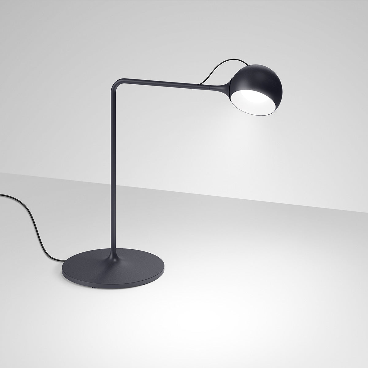 Ixa Table Lamp | Anthracite