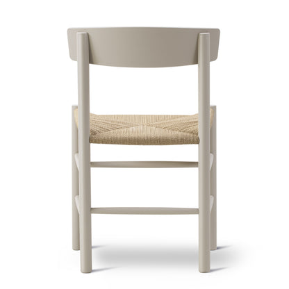 J39 Chair | Pebble Grey Lacquered Beech Frame