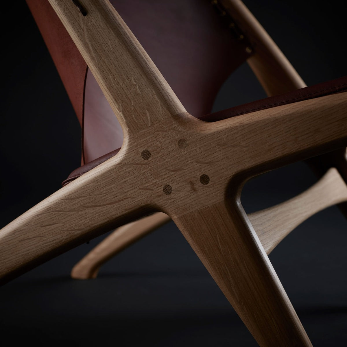 Krysset Lounge Chair | Brown Leather Seat and Back