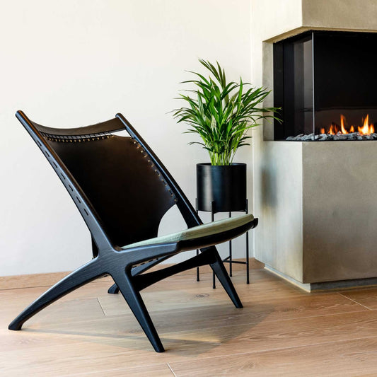 Krysset Lounge Chair | Black Leather Seat and Back