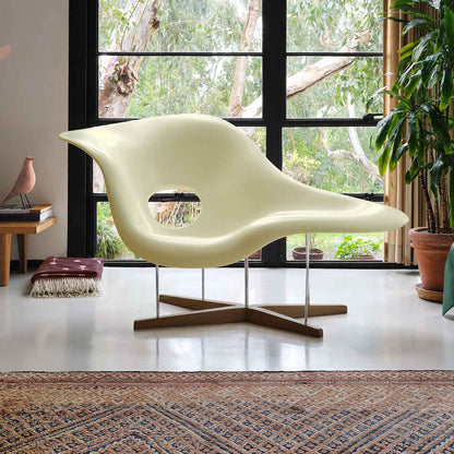 La Chaise | Shell Lacquered White