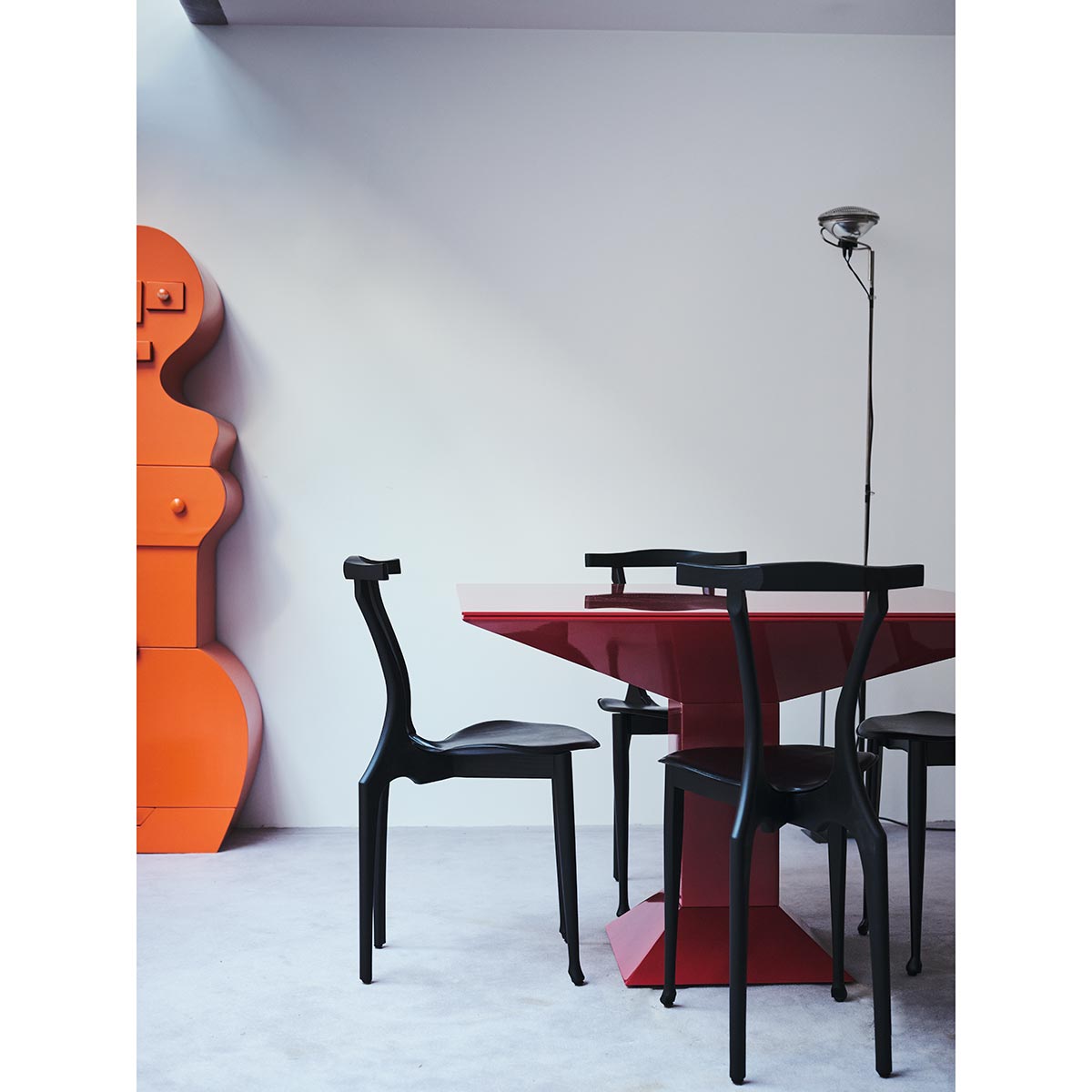 Gaulinetta Chair | Black Hide Seat