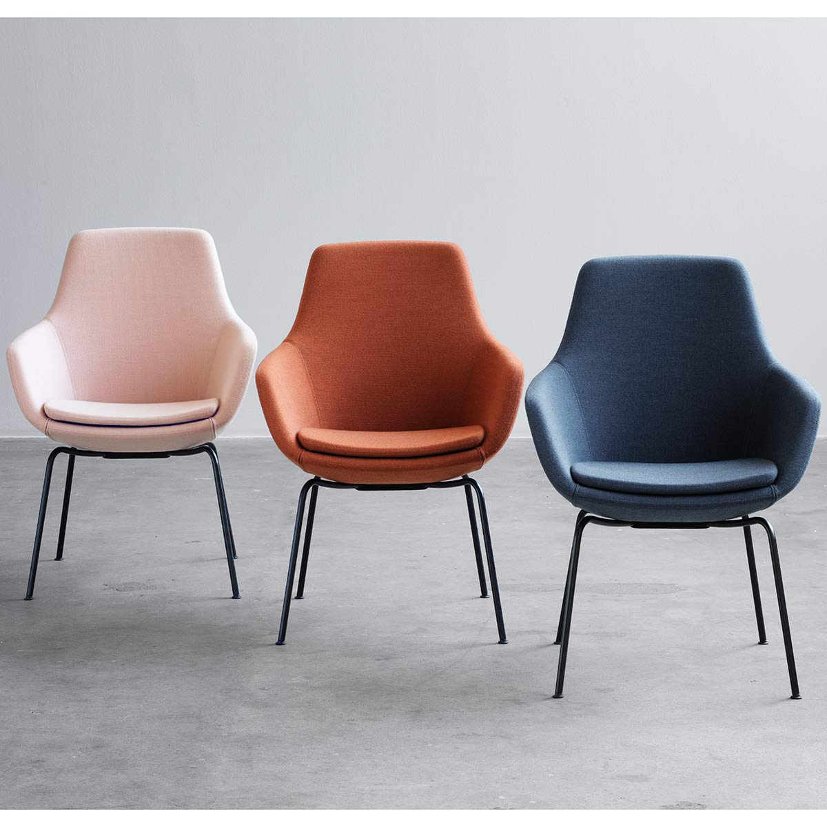 Little Giraffe 3201 Chair | Pink Christianshavn 1130 Upholstery