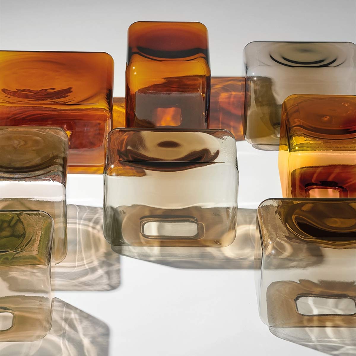 Lokum Coffee Table | Amber Blown Glass VT24 Low Square