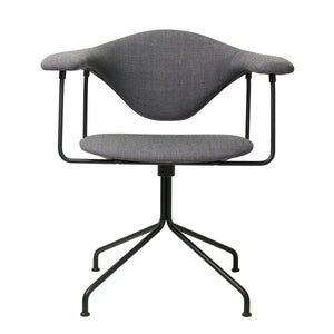 Masculo Meeting Chair | Remix Fabric 173 Dark Grey
