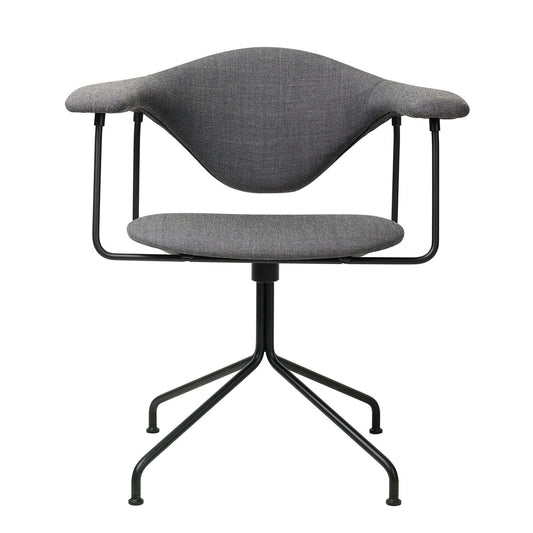 Masculo Meeting Chair | Remix Fabric 173 Dark Grey