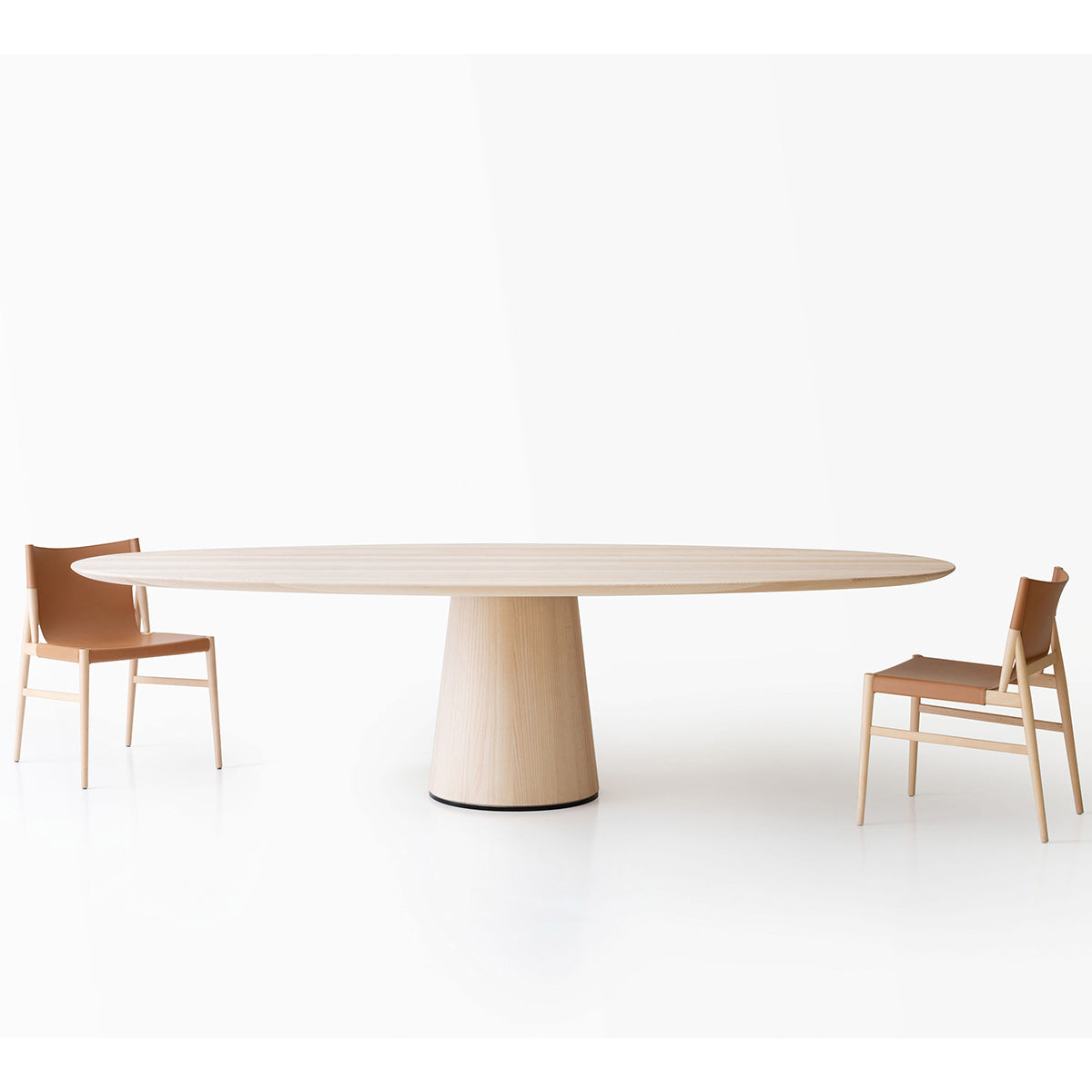 Materic Ovale Dining Table | Brushed Latte Ash