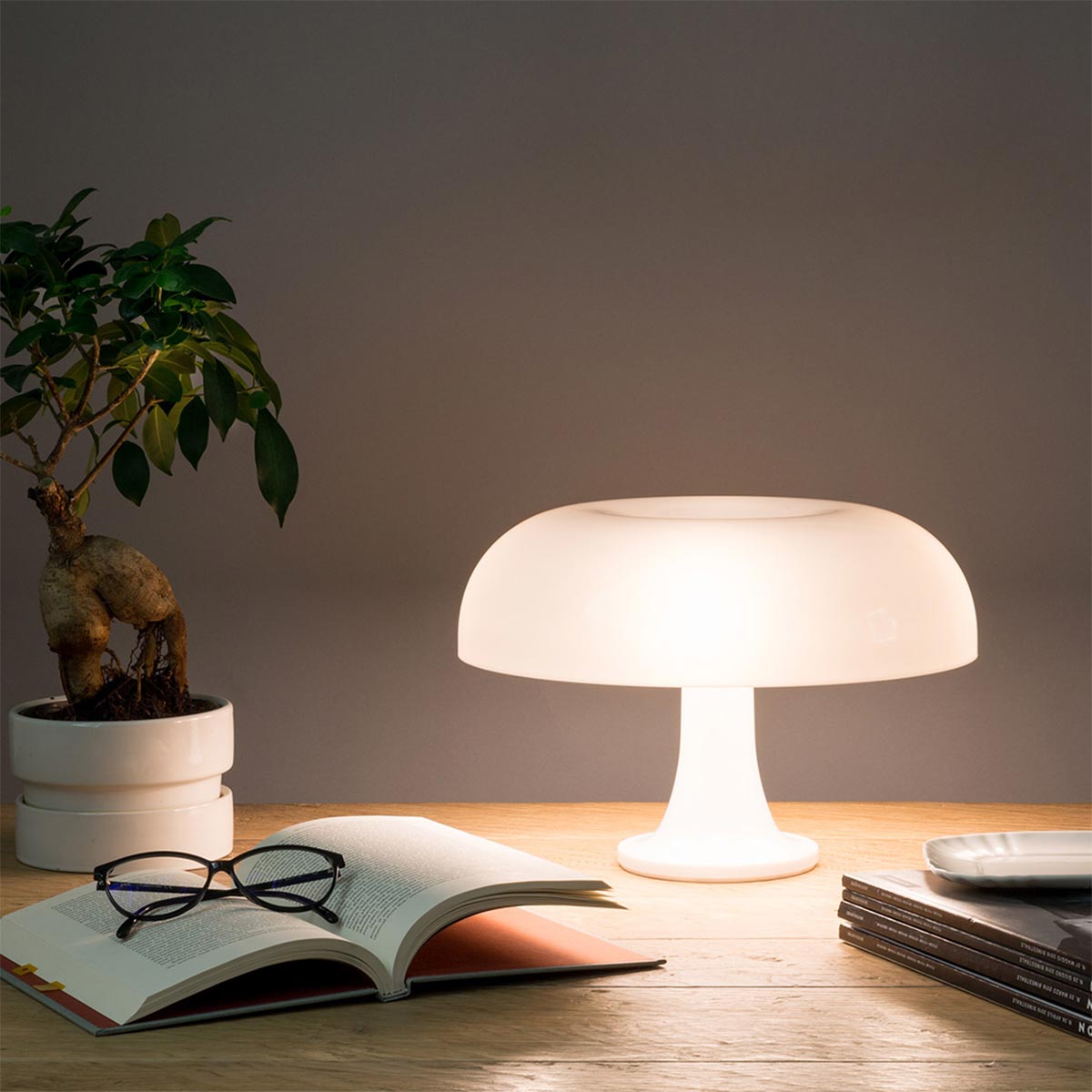 Nessino Table Lamp | White
