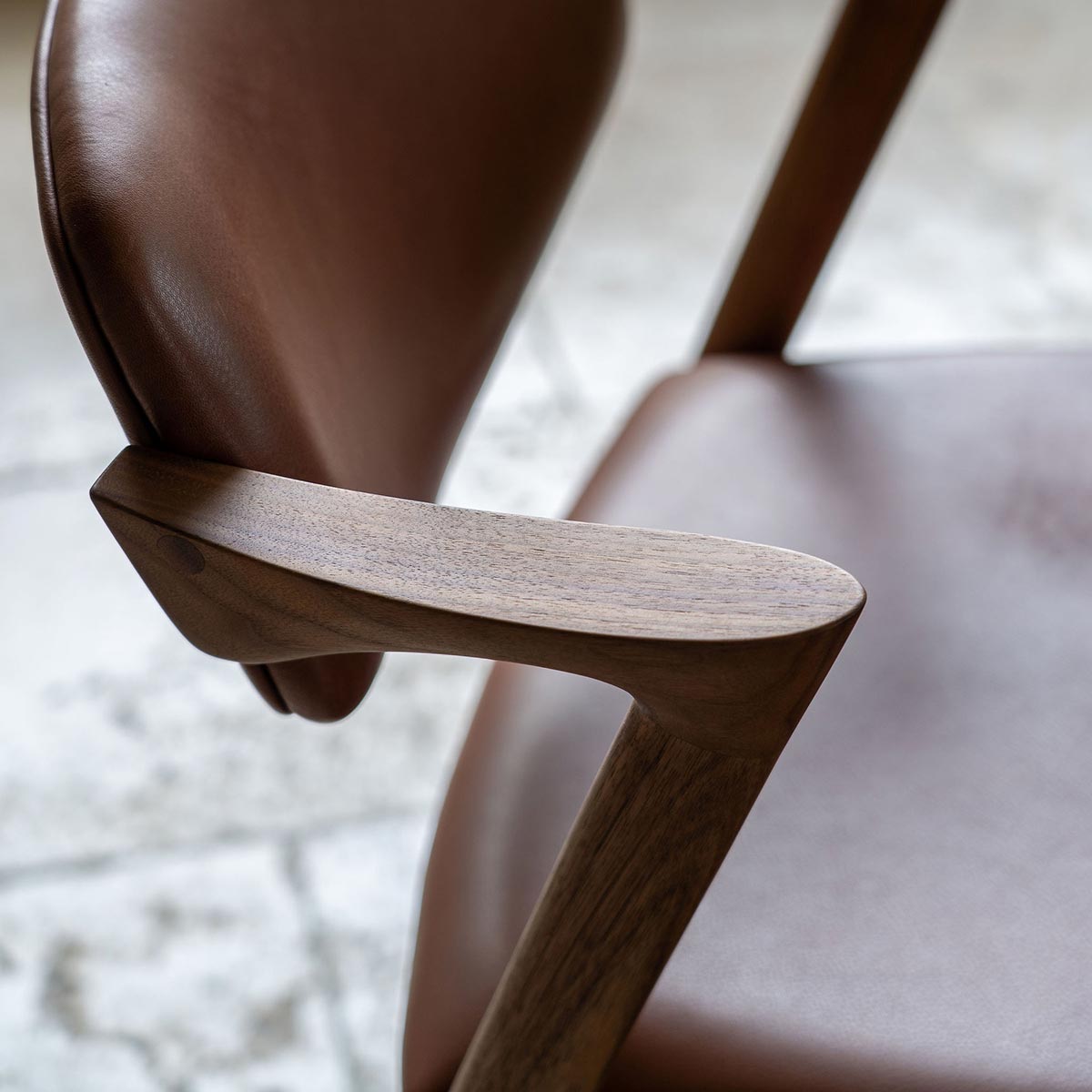 No 42 Dining Chair | Cognac 21000 Dunes Leather