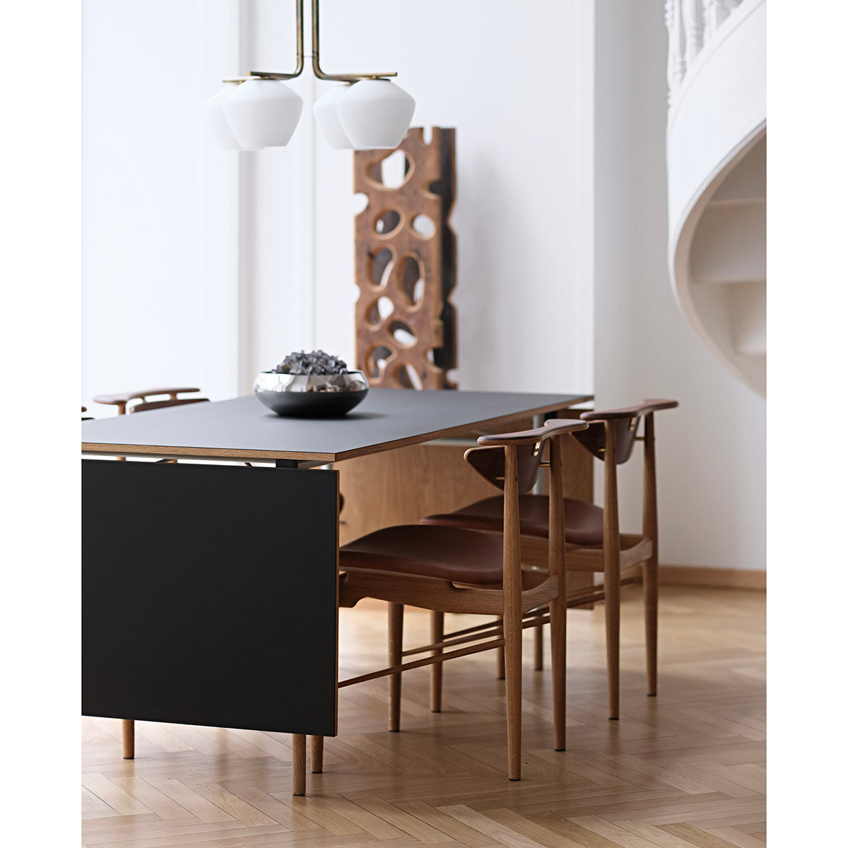 Nyhavn Dining Table Extendable | Oak Clear Oiled with Black Linoleum Top